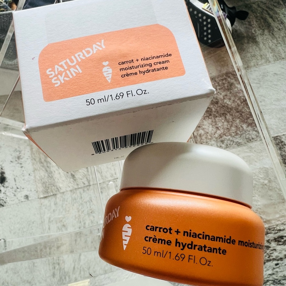 Saturday Skin Carrot +Niacinamide Moisturizing Cream - Picture 3 of 7